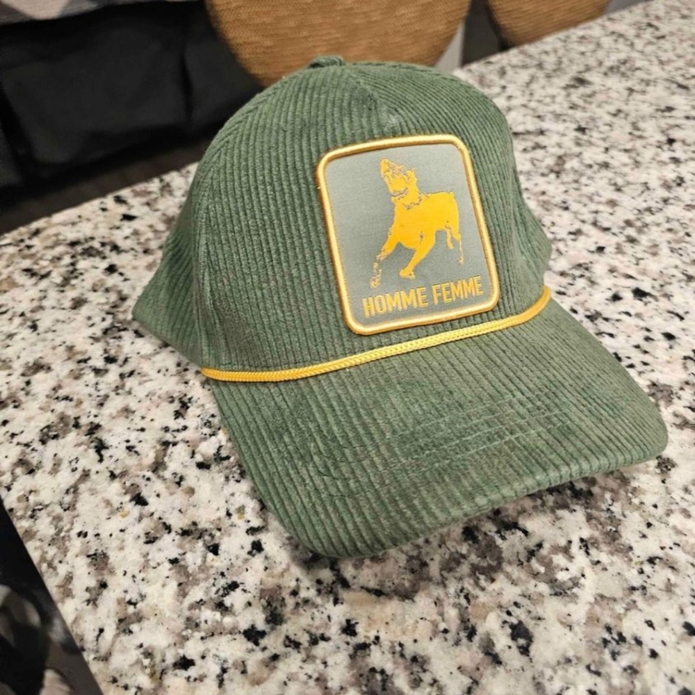 HOMME FEMME DOBERMAN HAT NEW